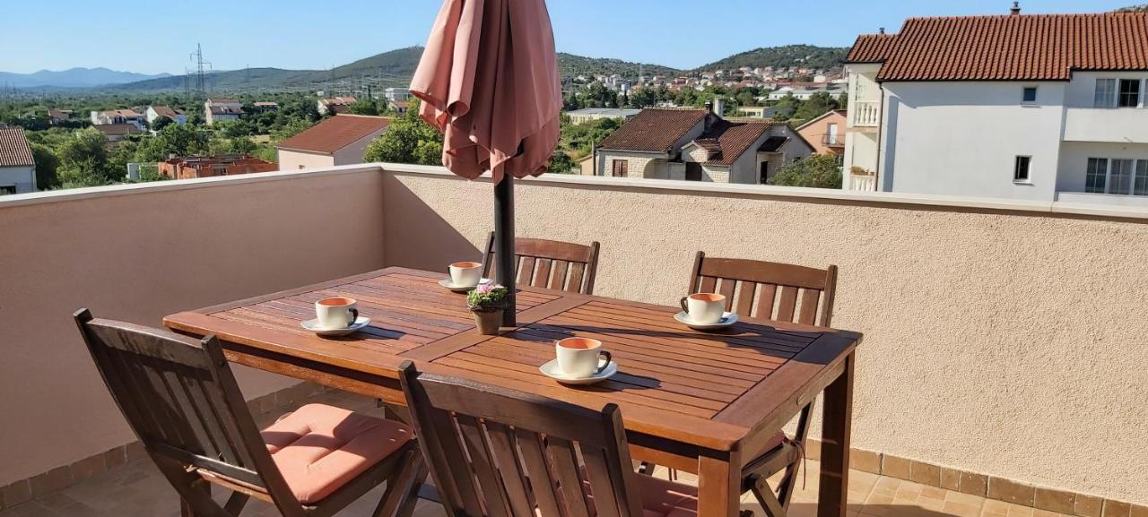 Apartment Anamaria Шибеник Экстерьер фото